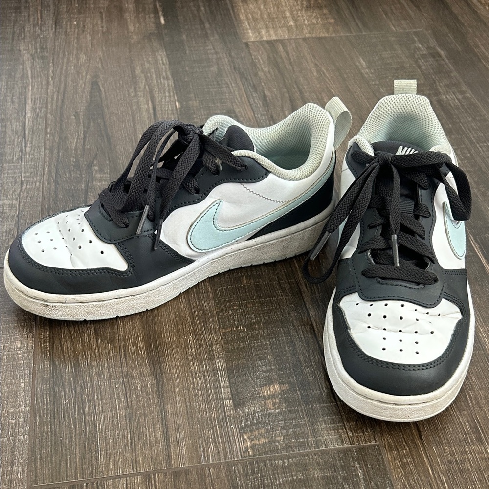 Nike Kids Black and White Sneakers with Light Blue Swoosh